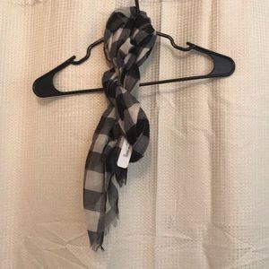 Brand New Plaid Charming Charlie Scarf